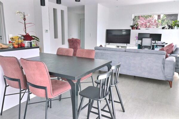  En exclusivité au calme belle maison 5 pièces de plus de 110 m² Sainte-Croix-en-Plaine 0